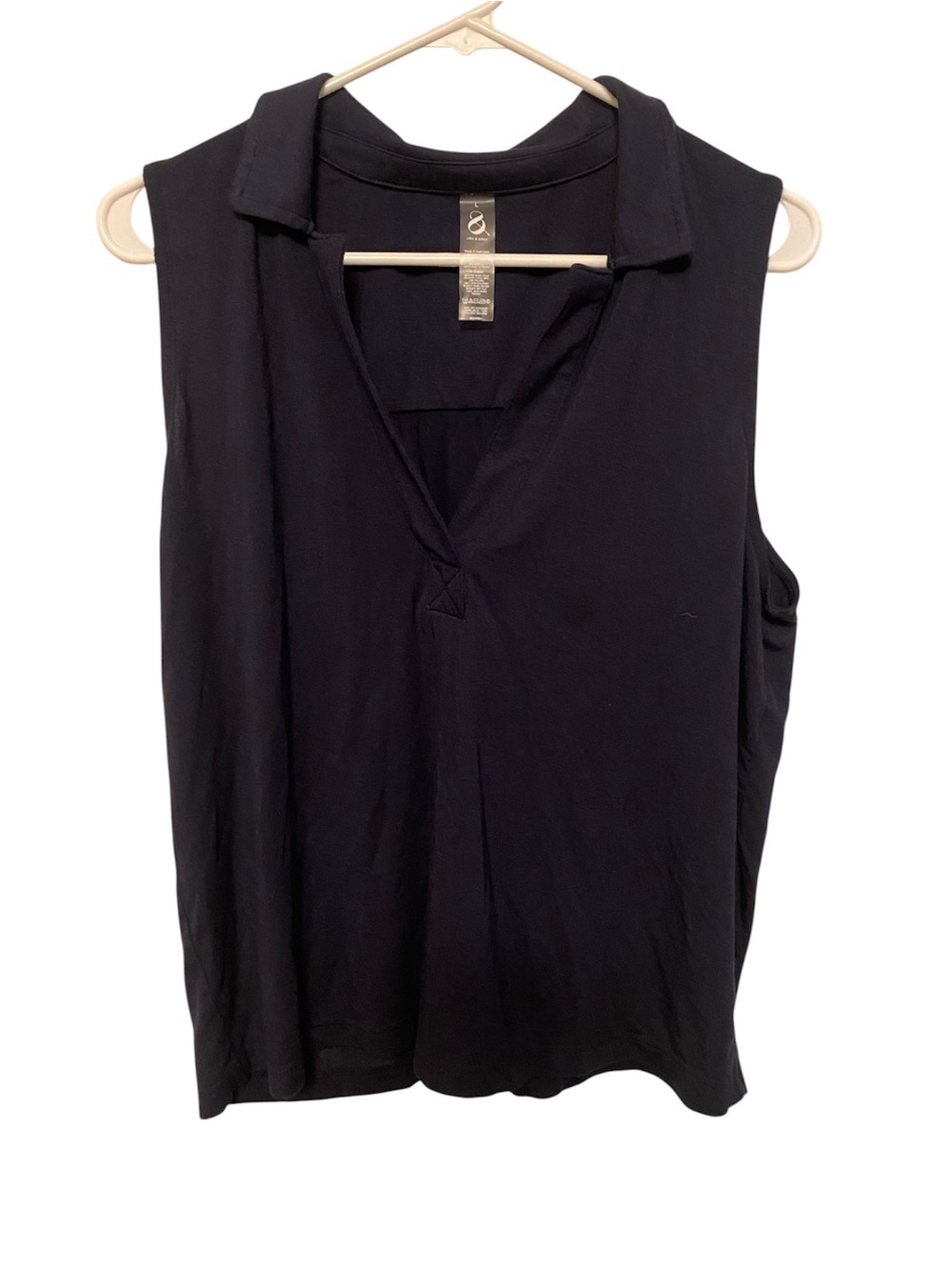 Lou & Grey Sleeveless V‑Neck Top – Navy – Size Large – NWOT